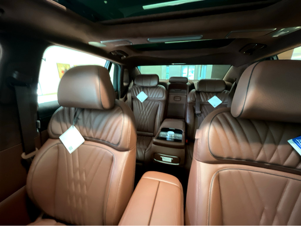 New 2025 Genesis G90 3.5T image 4