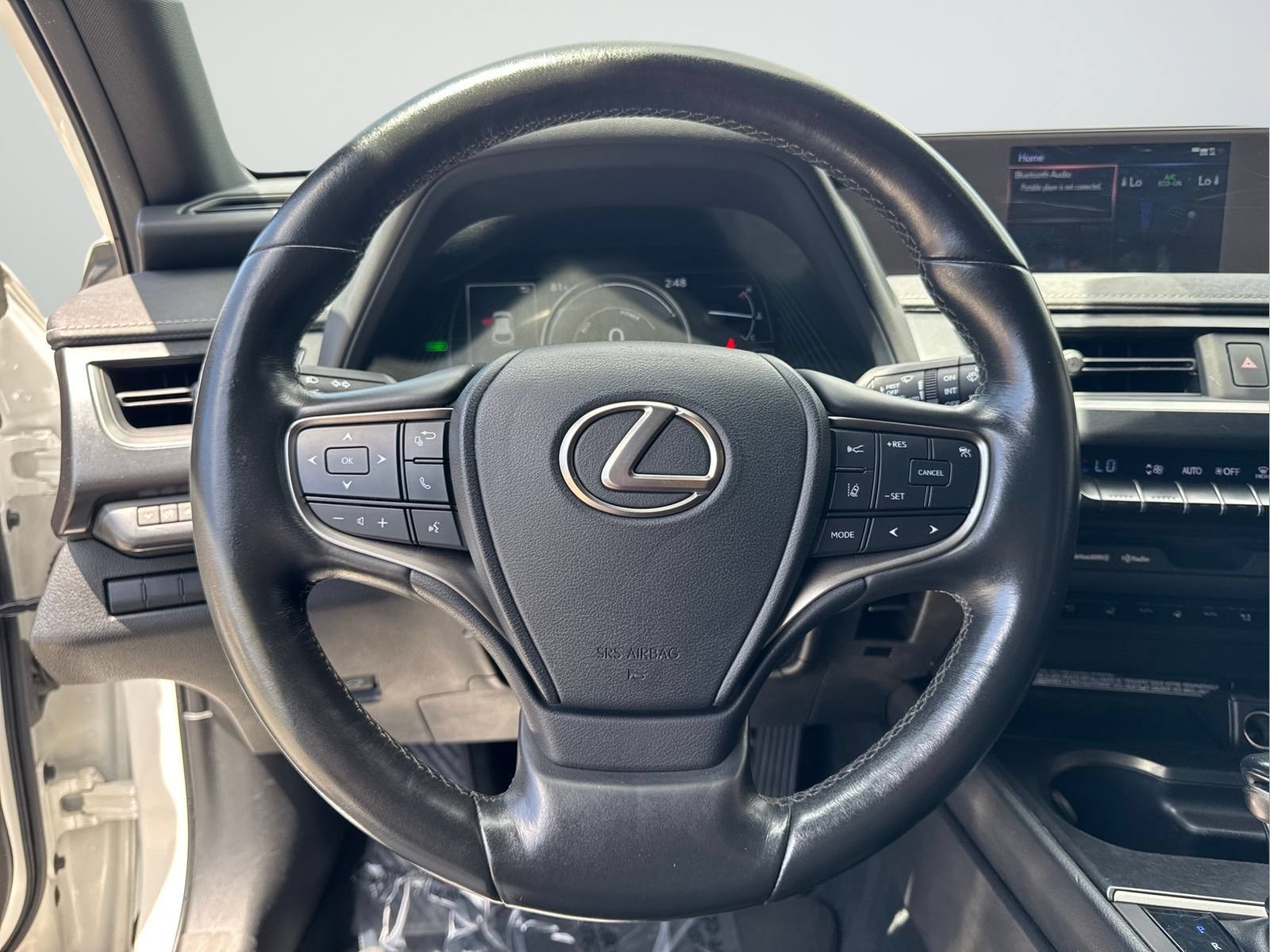 Used 2020 Lexus UX 250h w/ Premium Package AWD/4WD image 18