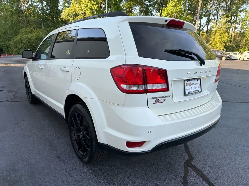 Used 2019 Dodge Journey SE FWD image 11