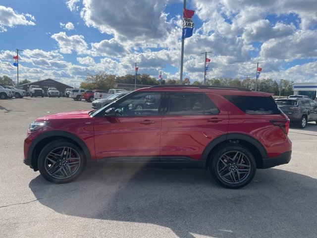 New 2026 Ford Explorer ST-Line image 6