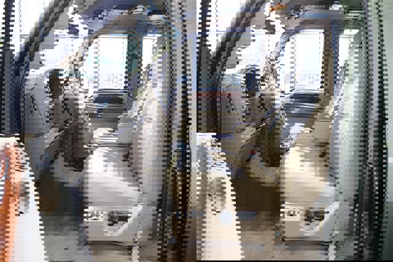 Used 2001 Ford Excursion Limited image 62