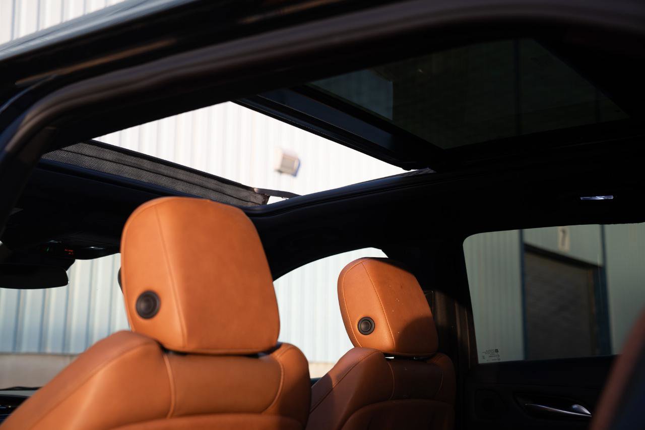 Used 2023 Cadillac XT4 Sport image 28