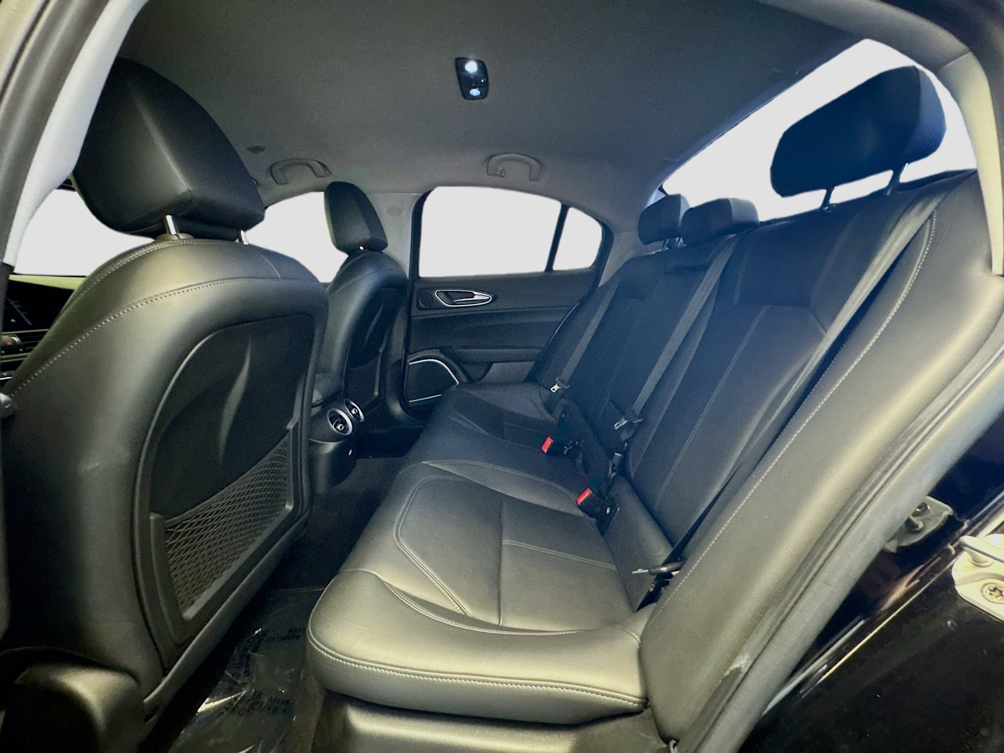 Used 2018 Alfa Romeo Giulia RWD image 15