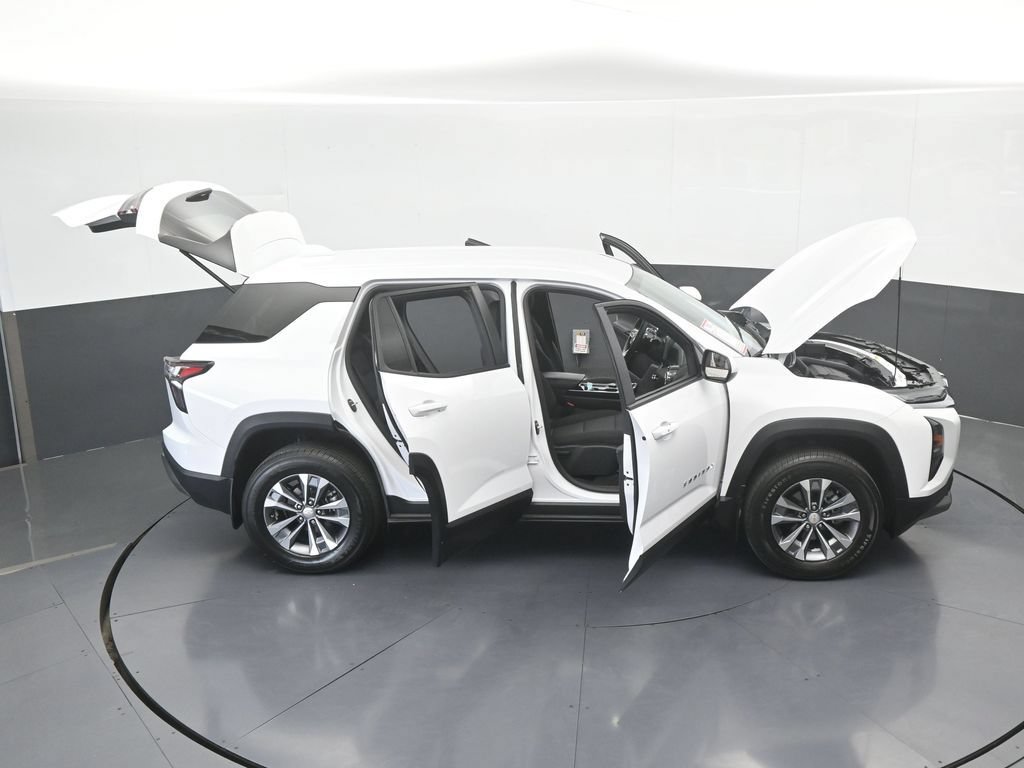 Used 2026 Chevrolet Equinox LT FWD image 70
