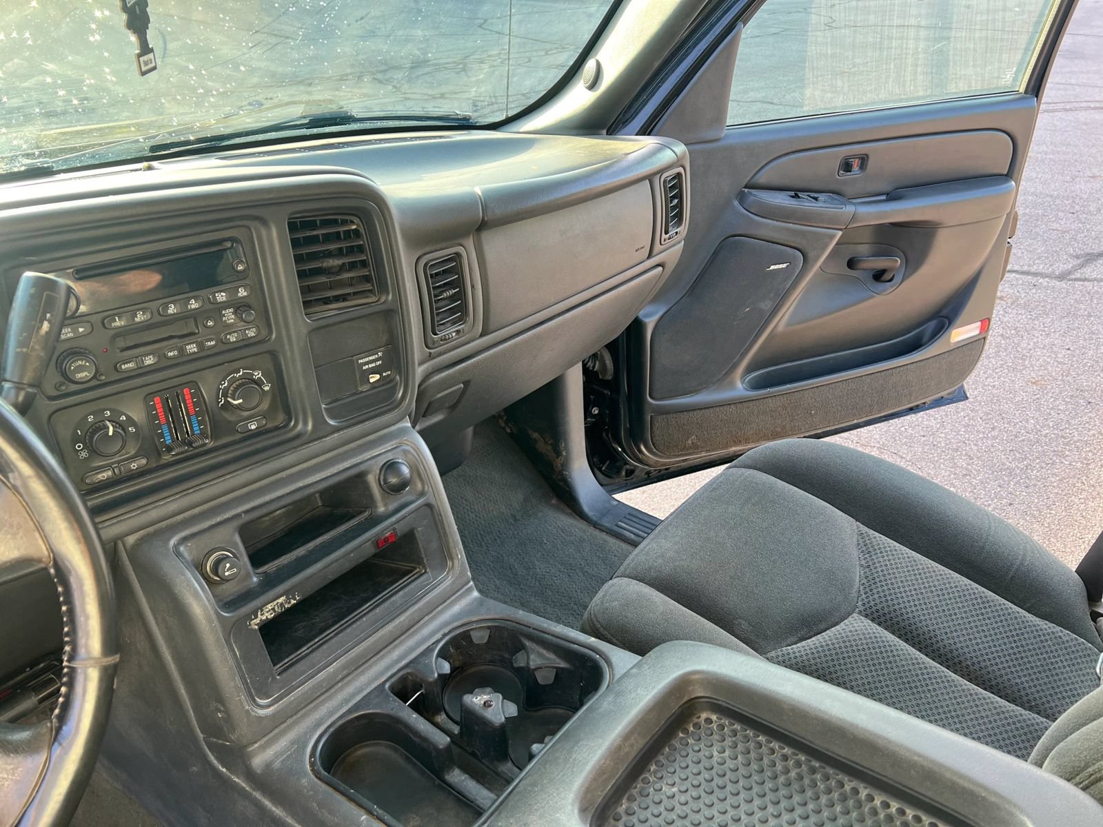 Used 2004 Chevrolet Silverado 1500 4x4 Extended Cab w/ Light Duty Power Package image 14