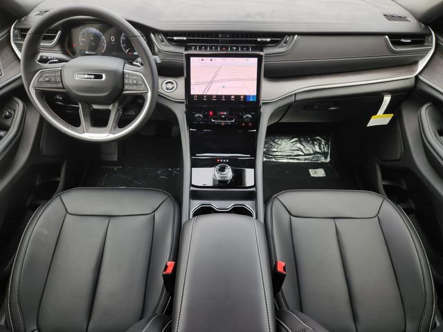 New 2025 Jeep Grand Cherokee Limited w/ Black Appearance Package RWD image 20