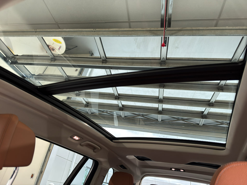 Used 2021 BMW X7 xDrive40i image 36