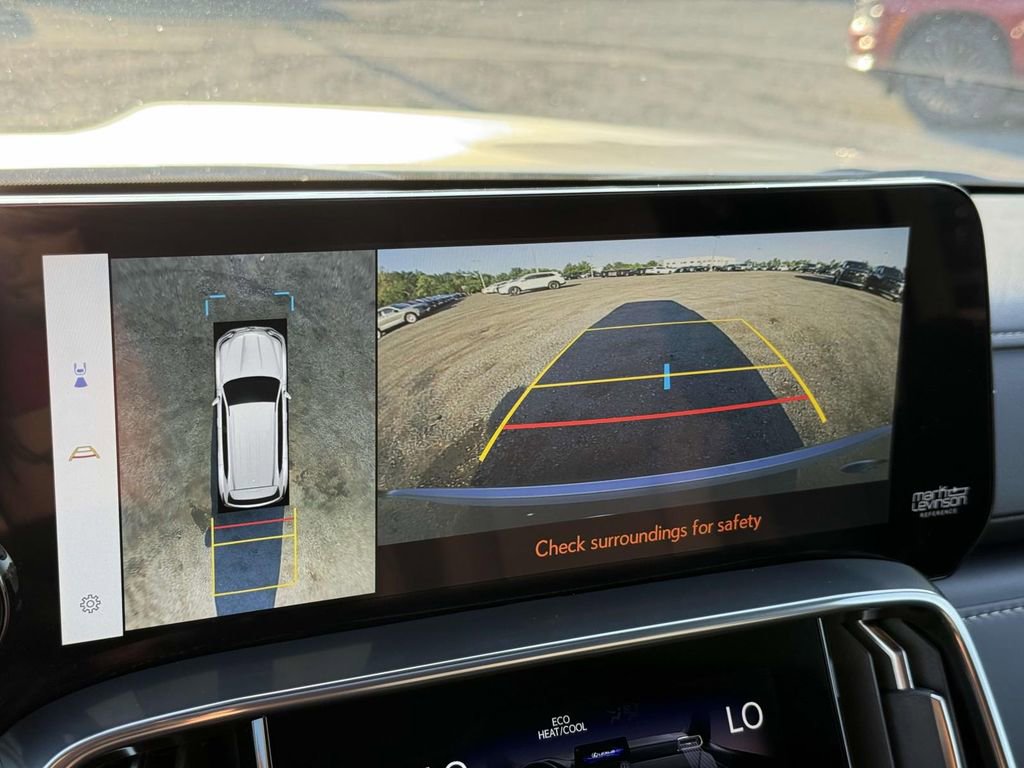 Used 2024 Lexus LX 600 4WD w/ Appearance Package image 11