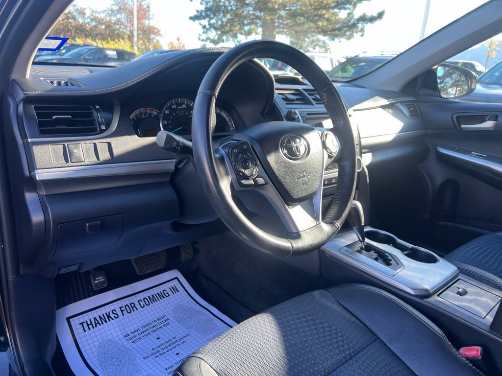 Used 2012 Toyota Camry SE FWD image 25