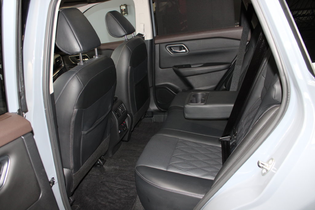 Used 2023 Nissan Rogue Platinum w/ Platinum Premium Package AWD/4WD image 11