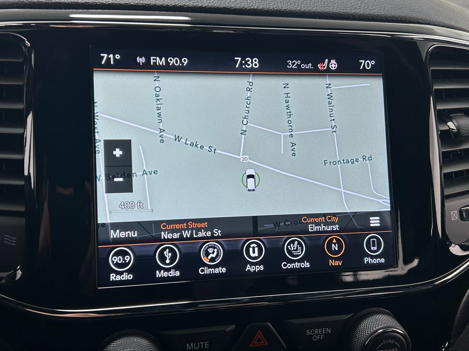 Used 2019 Jeep Grand Cherokee Altitude image 18