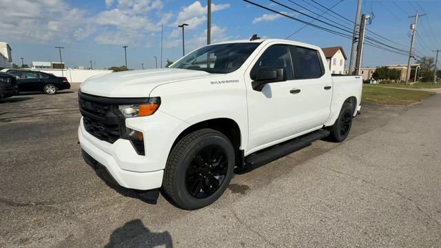 Used 2023 Chevrolet Silverado 1500 Custom AWD/4WD image 4