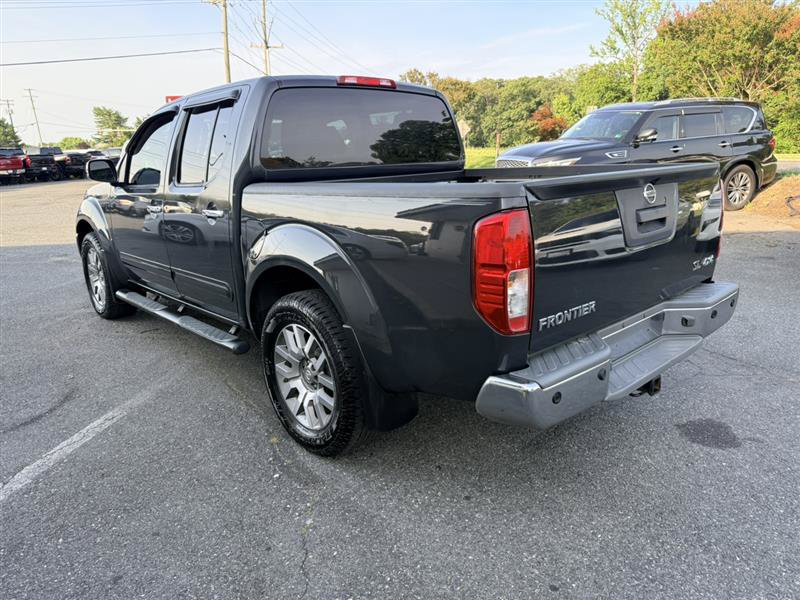Used 2013 Nissan Frontier SL w/ Moonroof Pkg AWD/4WD image 7