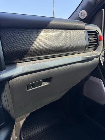 Used 2025 Ford F150 Raptor image 31