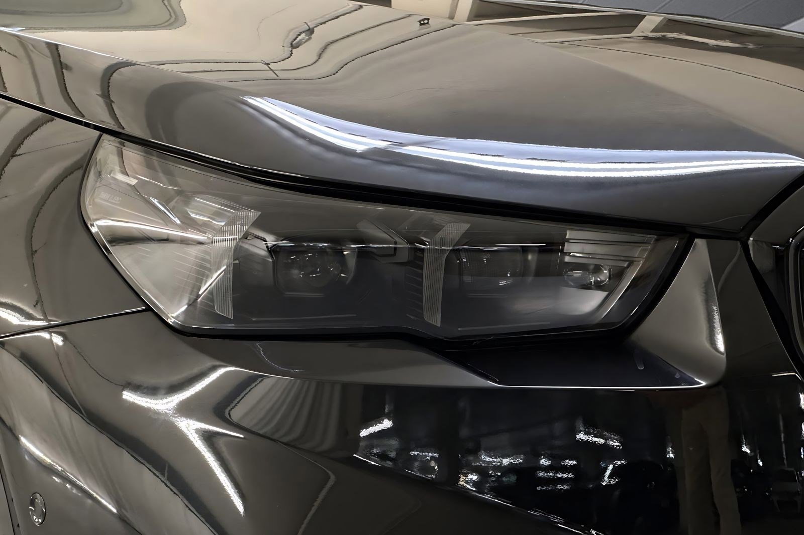 New 2026 BMW M5 w/ Carbon Package image 11