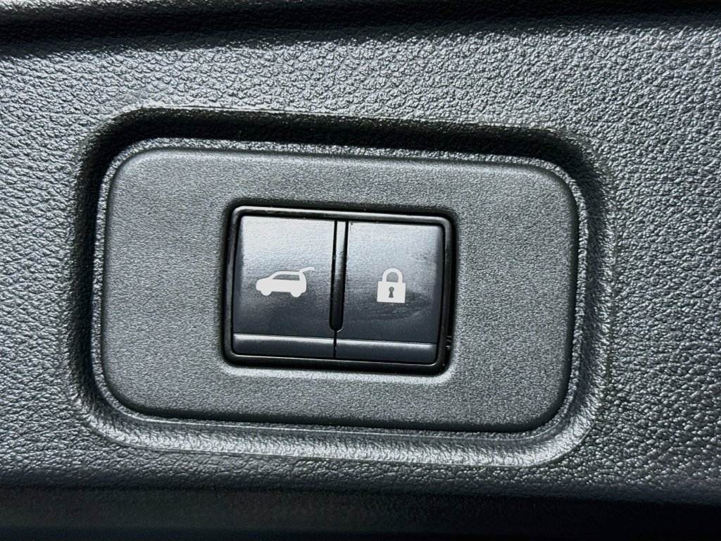 Certified 2024 Nissan Pathfinder SL AWD/4WD image 32