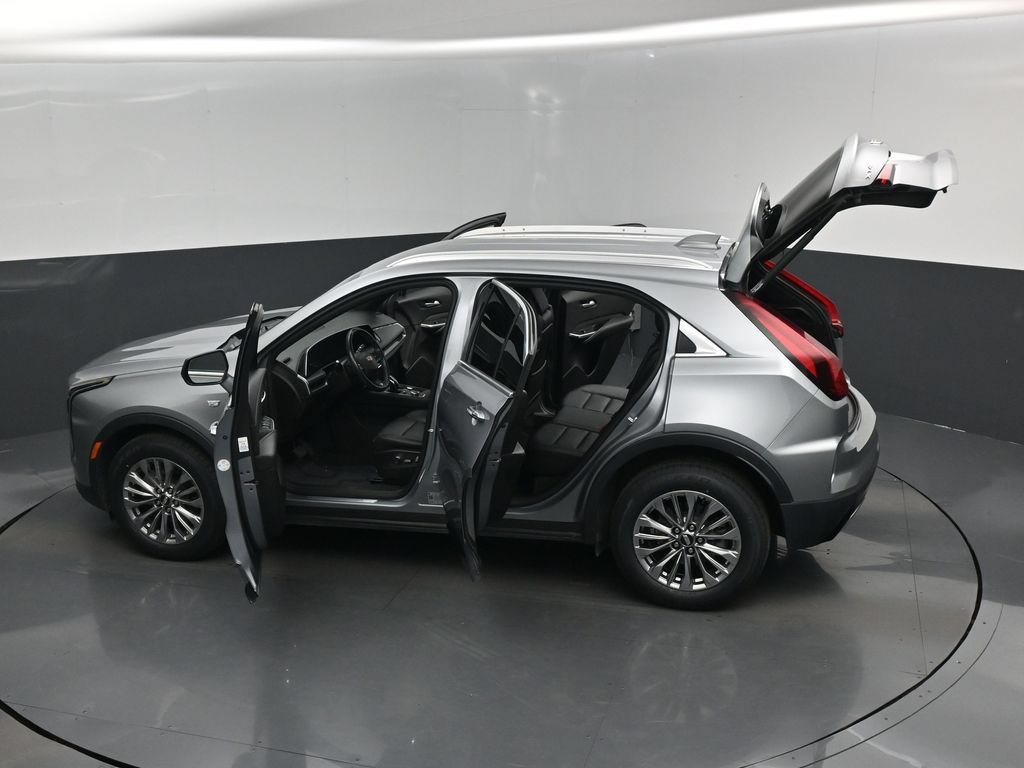 Used 2024 Cadillac XT4 Premium Luxury FWD image 17
