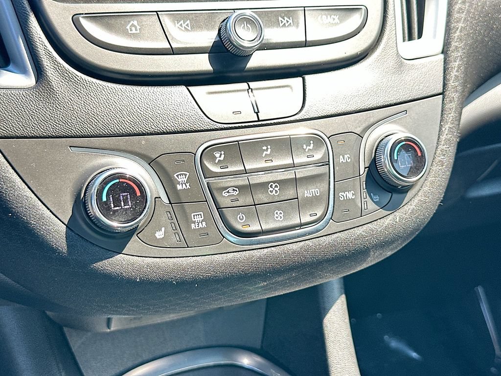 Used 2024 Chevrolet Malibu LT FWD image 15