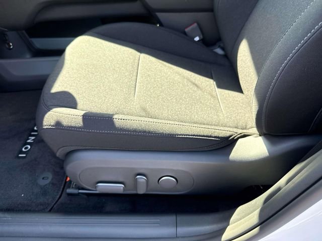 New 2025 Hyundai Ioniq 6 SE image 22