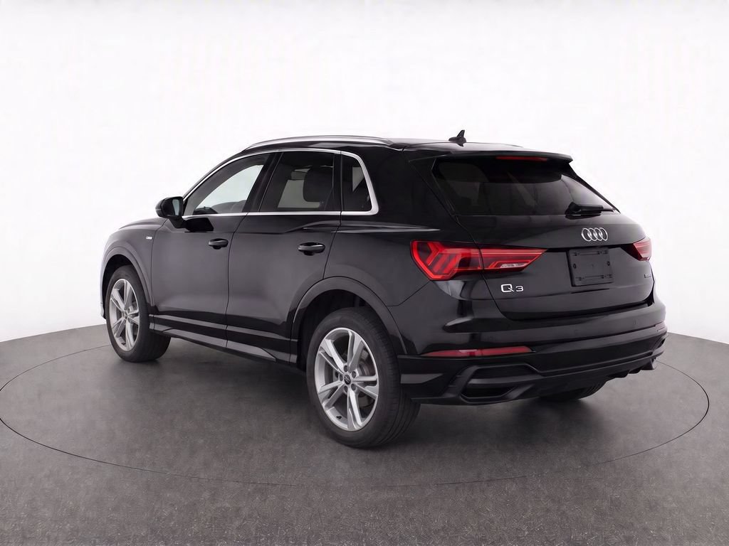 Used 2023 Audi Q3 2.0T Premium Plus w/ Premium Plus Package AWD/4WD image 7