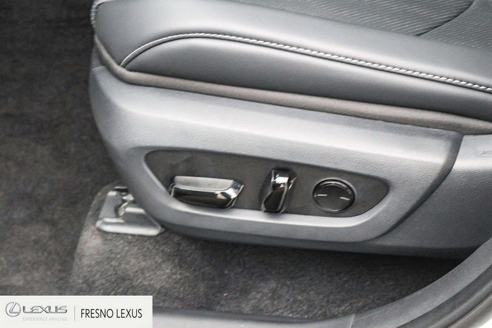 Certified 2026 Lexus TX 500h AWD image 21