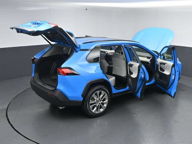 Used 2021 Toyota RAV4 XLE Premium AWD/4WD image 58