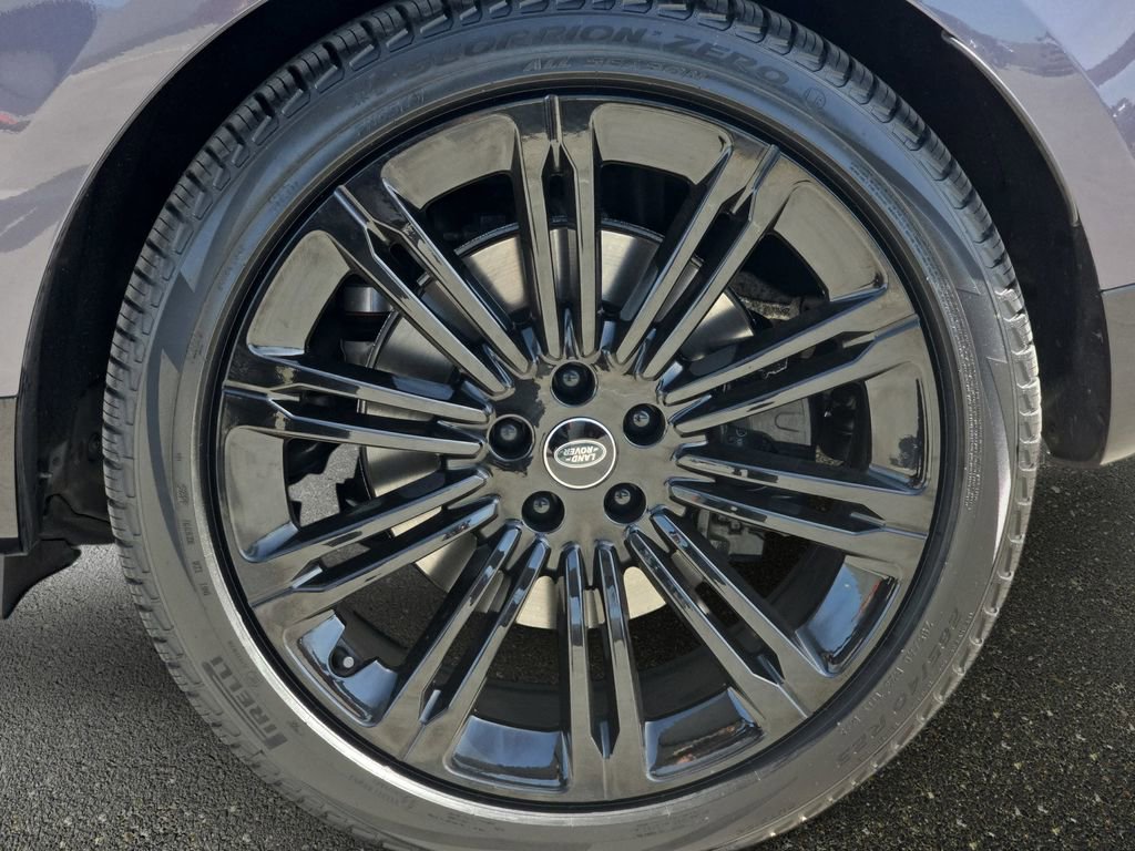 Used 2023 Land Rover Range Rover Autobiography image 35