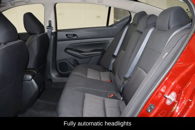 Used 2024 Nissan Altima 2.5 SV FWD image 11