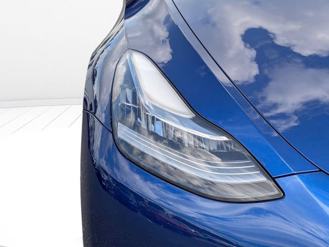 Used 2022 Tesla Model Y Long Range AWD/4WD image 9