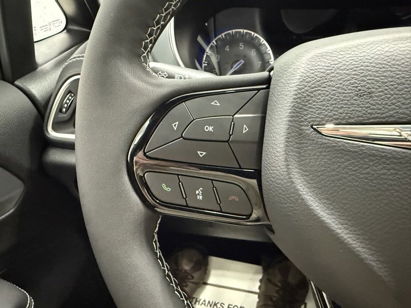 New 2026 Chrysler Pacifica Limited image 31
