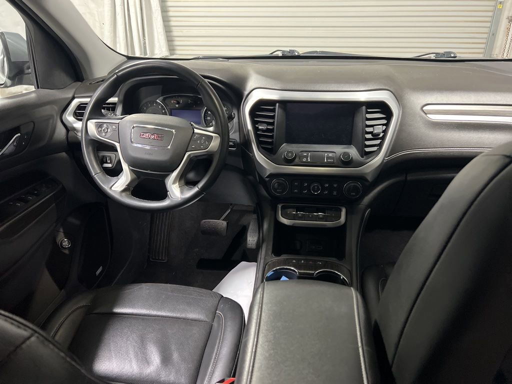 Used 2023 GMC Acadia SLT image 17