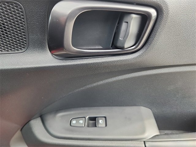 Certified 2022 Hyundai Venue Limited image 34