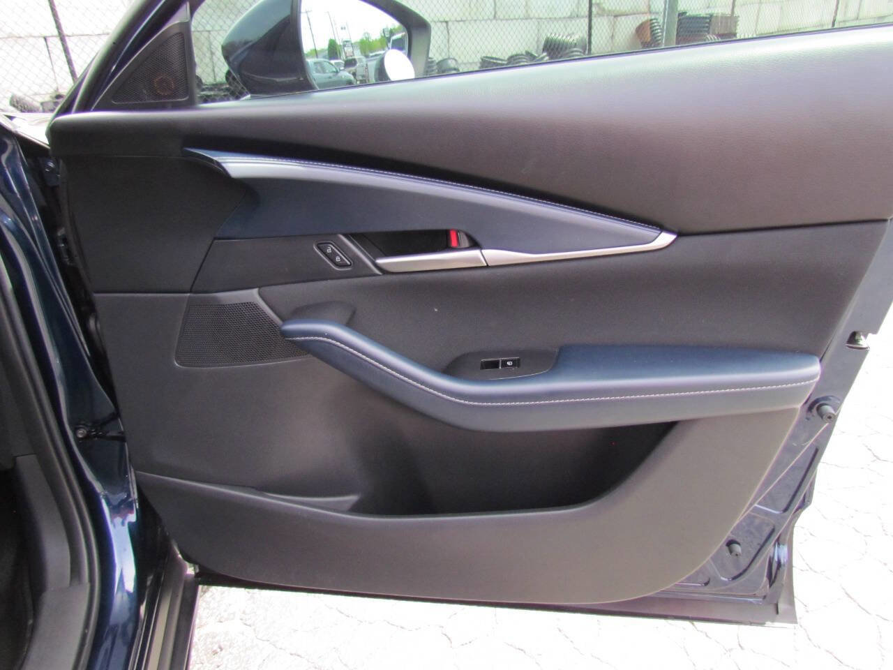 Used 2020 MAZDA CX-30 FWD image 19