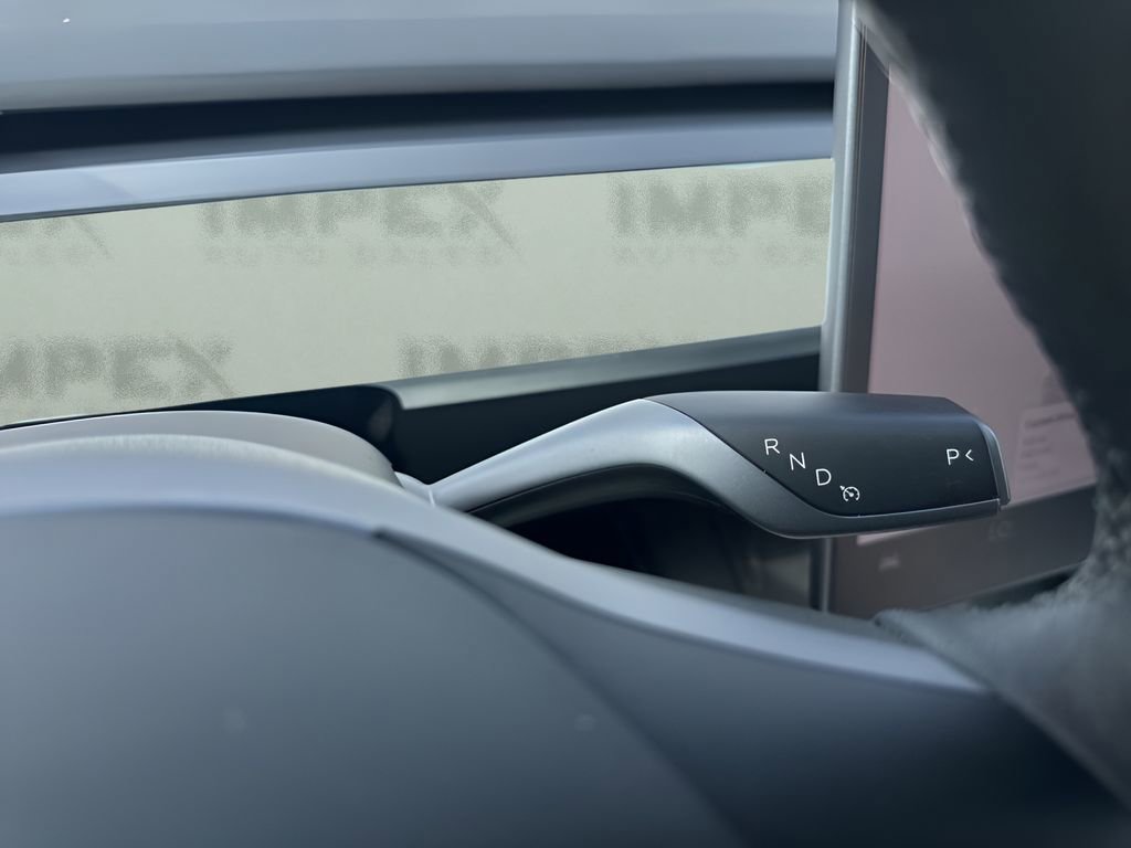 Used 2023 Tesla Model Y Long Range image 18