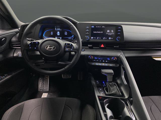 New 2026 Hyundai Elantra SEL Sport image 9