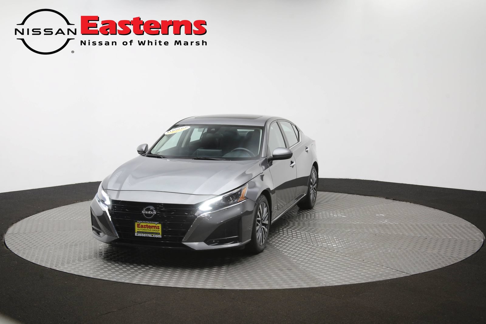Used 2023 Nissan Altima 2.5 SV w/ SV Premium Package FWD image 54