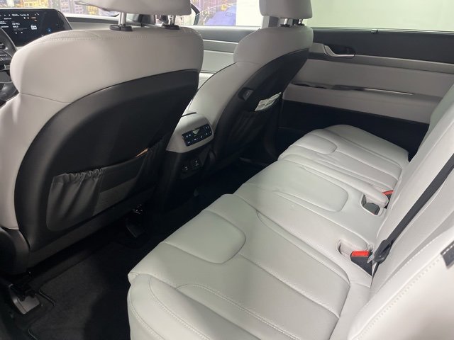 Used 2025 Hyundai Palisade SEL image 32