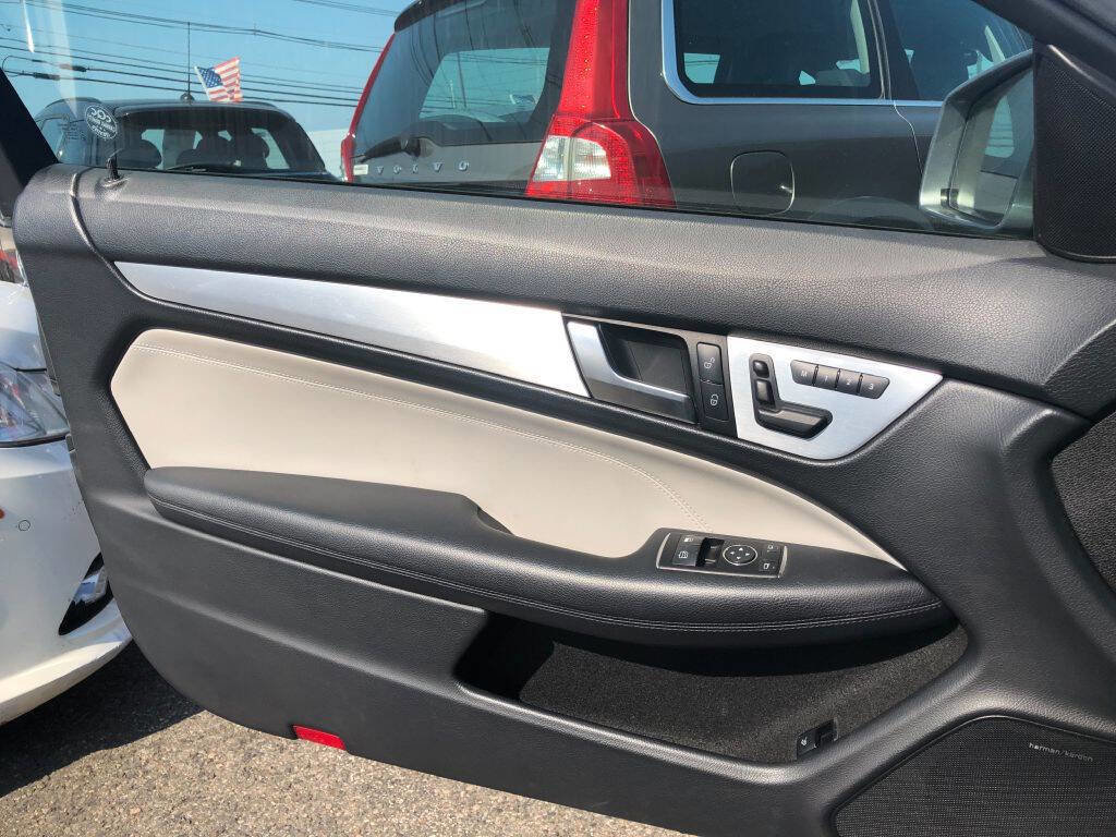 Used 2012 Mercedes-Benz C 250 Coupe image 18