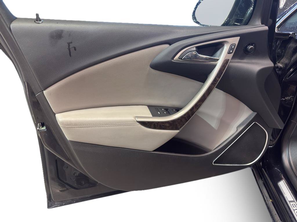 Used 2014 Buick Verano FWD image 15