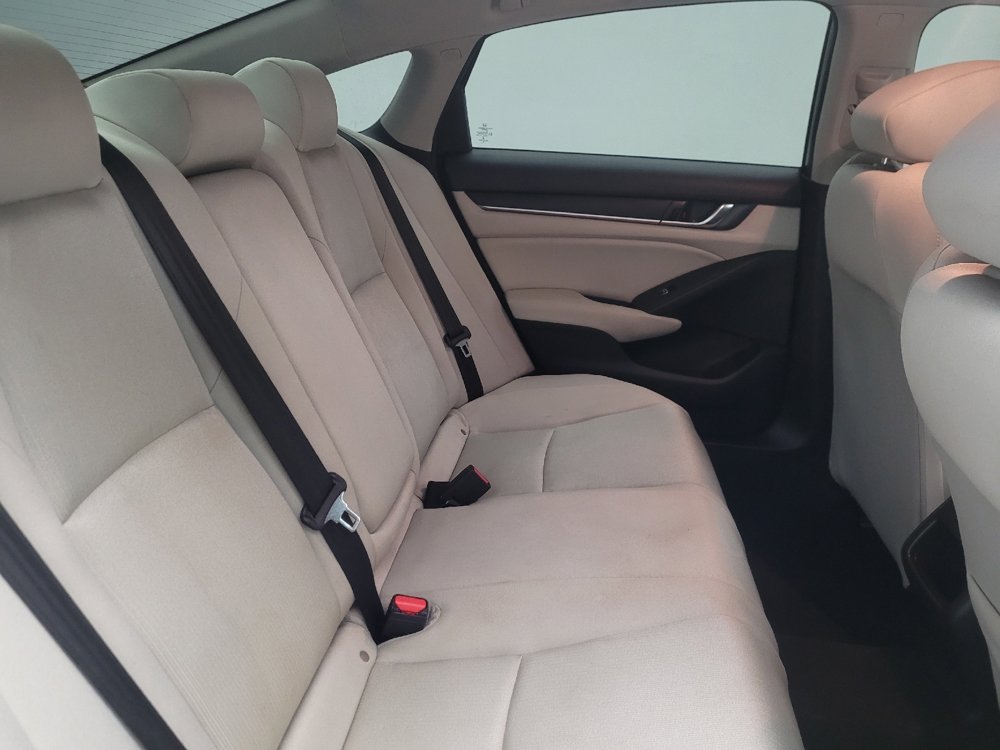 Used 2018 Honda Accord LX image 19