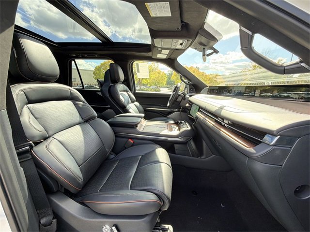 New 2025 Lincoln Navigator L Black Label image 27