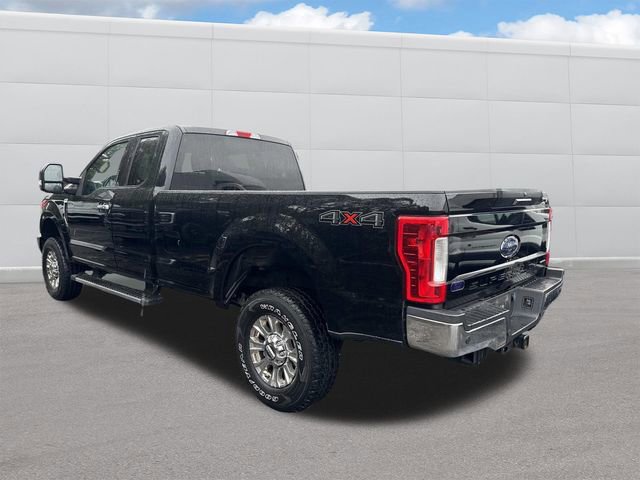 Used 2017 Ford F250 XLT w/ XLT Premium Package image 3