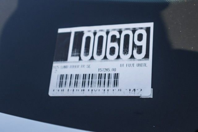 New 2025 Land Rover Range Rover SE image 26