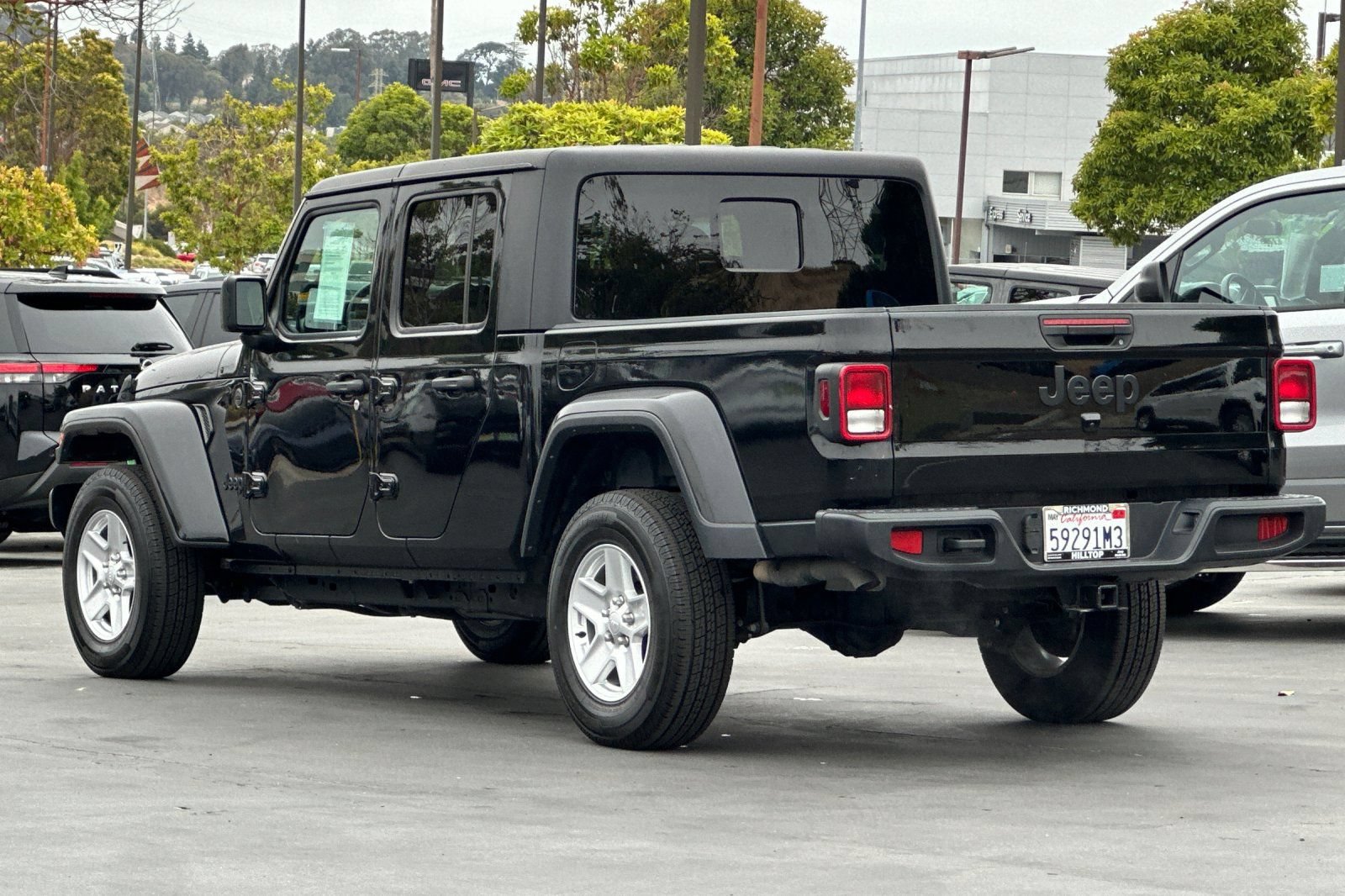 Used 2022 Jeep Gladiator Sport AWD/4WD image 7