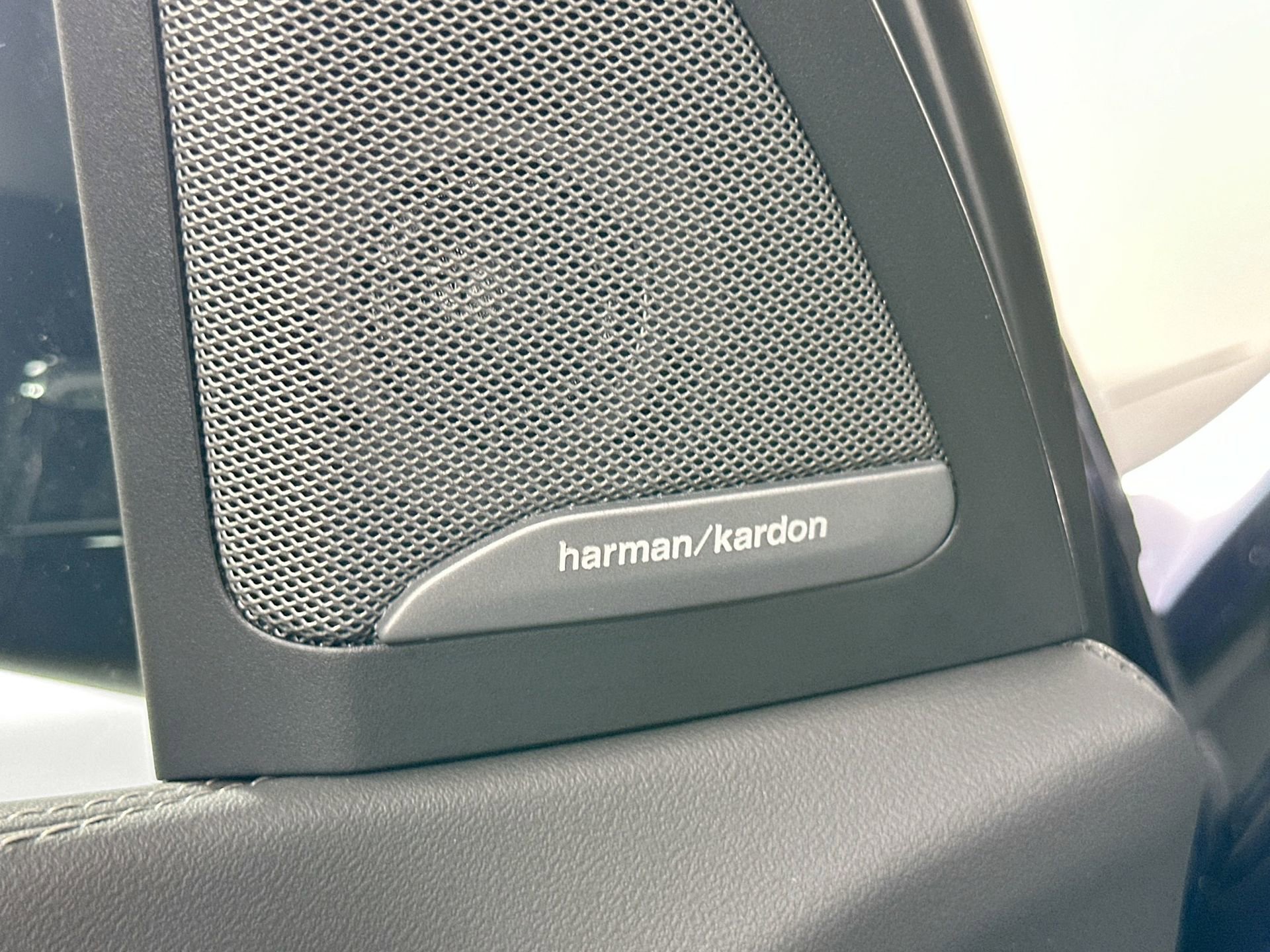 Used 2026 BMW X7 xDrive40i w/ M Sport Package image 31