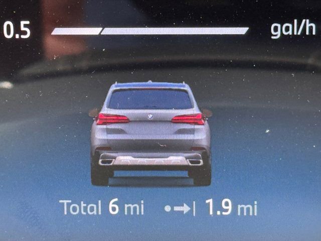 Used 2026 BMW X5 xDrive40i w/ Climate Comfort Package image 16