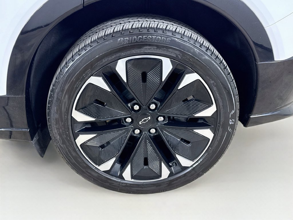 Used 2024 Chevrolet Blazer EV RS AWD/4WD image 32