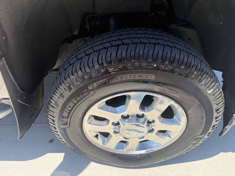 Used 2015 Chevrolet Silverado 2500 LTZ w/ Duramax Plus Package AWD/4WD image 24