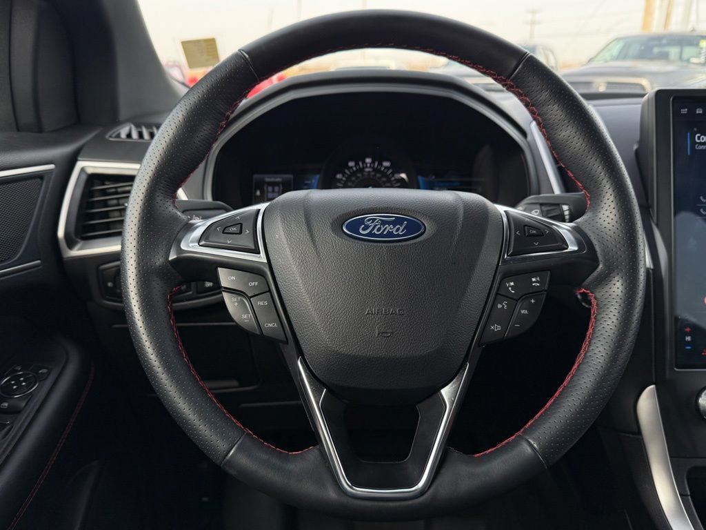Used 2024 Ford Edge ST-Line AWD/4WD image 14