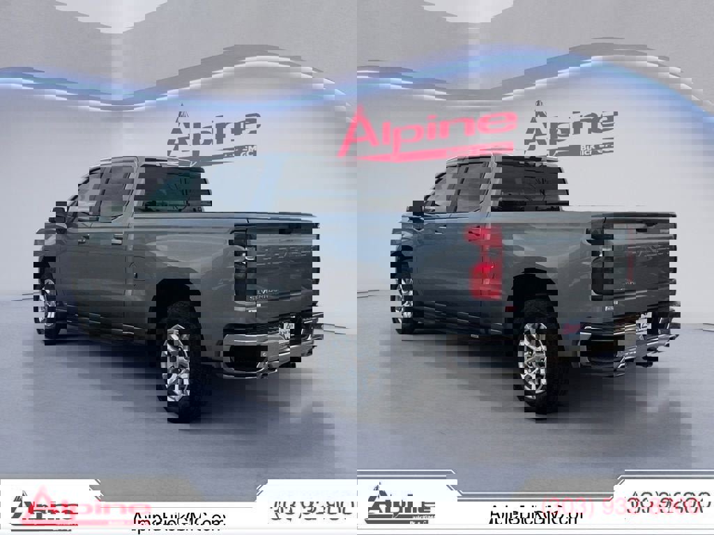 Used 2024 Chevrolet Silverado 1500 LT w/ Z71 Off-Road Package image 3